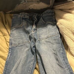 AMERICAN EAGLE